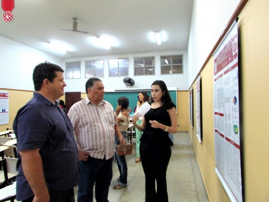Minicursos e apresentações de trabalhos abordam diferentes áreas durante a manhã e noite
