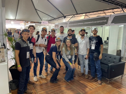 Professores e alunos do IMESB participam da Agrishow