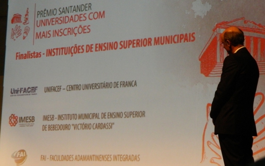 IMESB recebe prêmio do programa Santander Universidades em São Paulo