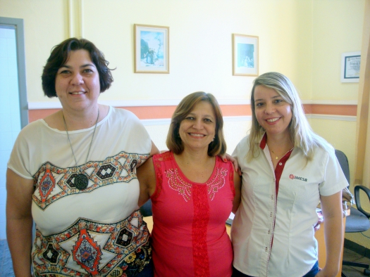 Vice-diretora Patrícia Jacyntho, Profª Regina Beretta e diretora Damaris Godoy