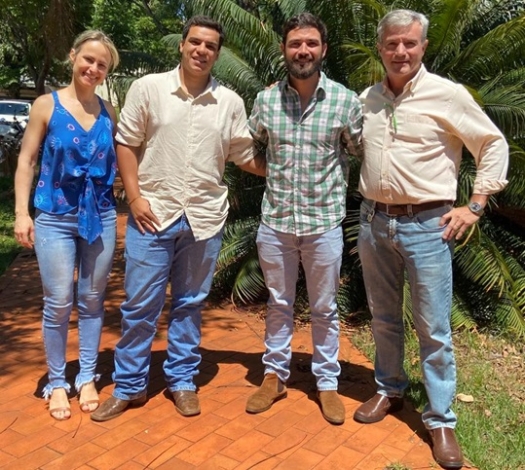Profa. Dra. Priscila Lupino Gratão, o aluno Caio Bernardo, Prof. Dr. Gilmar Sousa e Prof. Dr. Fábio Luis Ferreira Dias.
