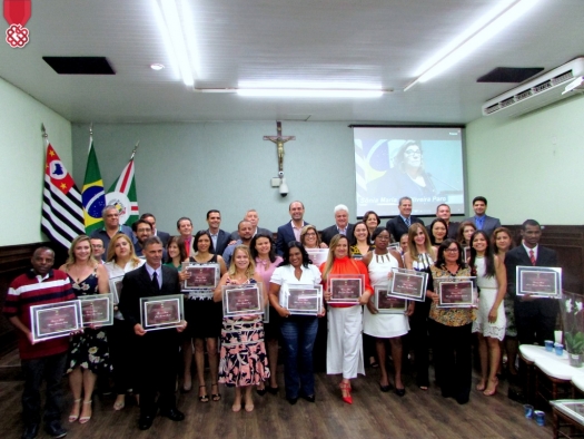 Servidora do IMESB Jussara Cesário Cecchetto é homenageada na Câmara