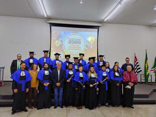Faculdade Municipal realiza cola&ccedil;&atilde;o de grau da 8&ordf; Turma de Engenharia Agron&ocirc;mica