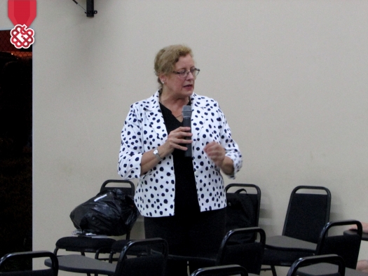Professora de Universidade Nacional da Argentina ministra palestra no IMESB