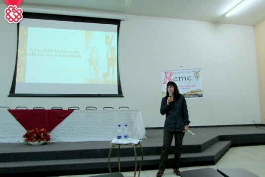Palestra da segunda noite da XIII Secicon destaca “Carga tributária e seus reflexos na contabilidade”
