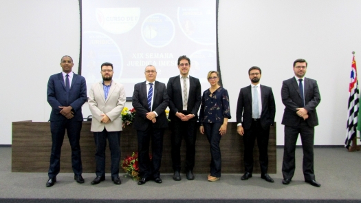 Palestra sobre direito e democracia fecha programação da Semana Jurídica