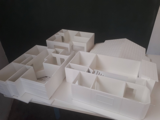 Arquitetura e Urbanismo entrega maquete tátil ao Museu Casa Sônia Menna Barreto