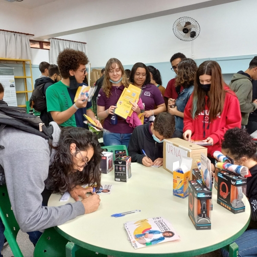 IMESB participa de Feira de Profissões em Pitangueiras