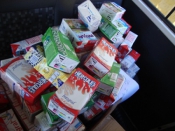 IMESB entrega o leite arrecadado no Trote Solidário
