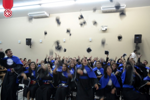 Encerradas as Colações de Grau do IMESB