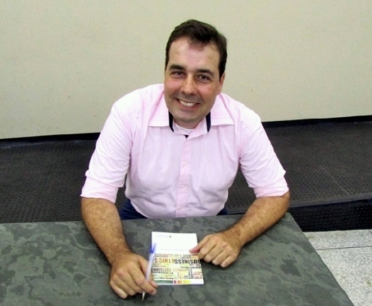 Prof. Me. Eduardo Machione
