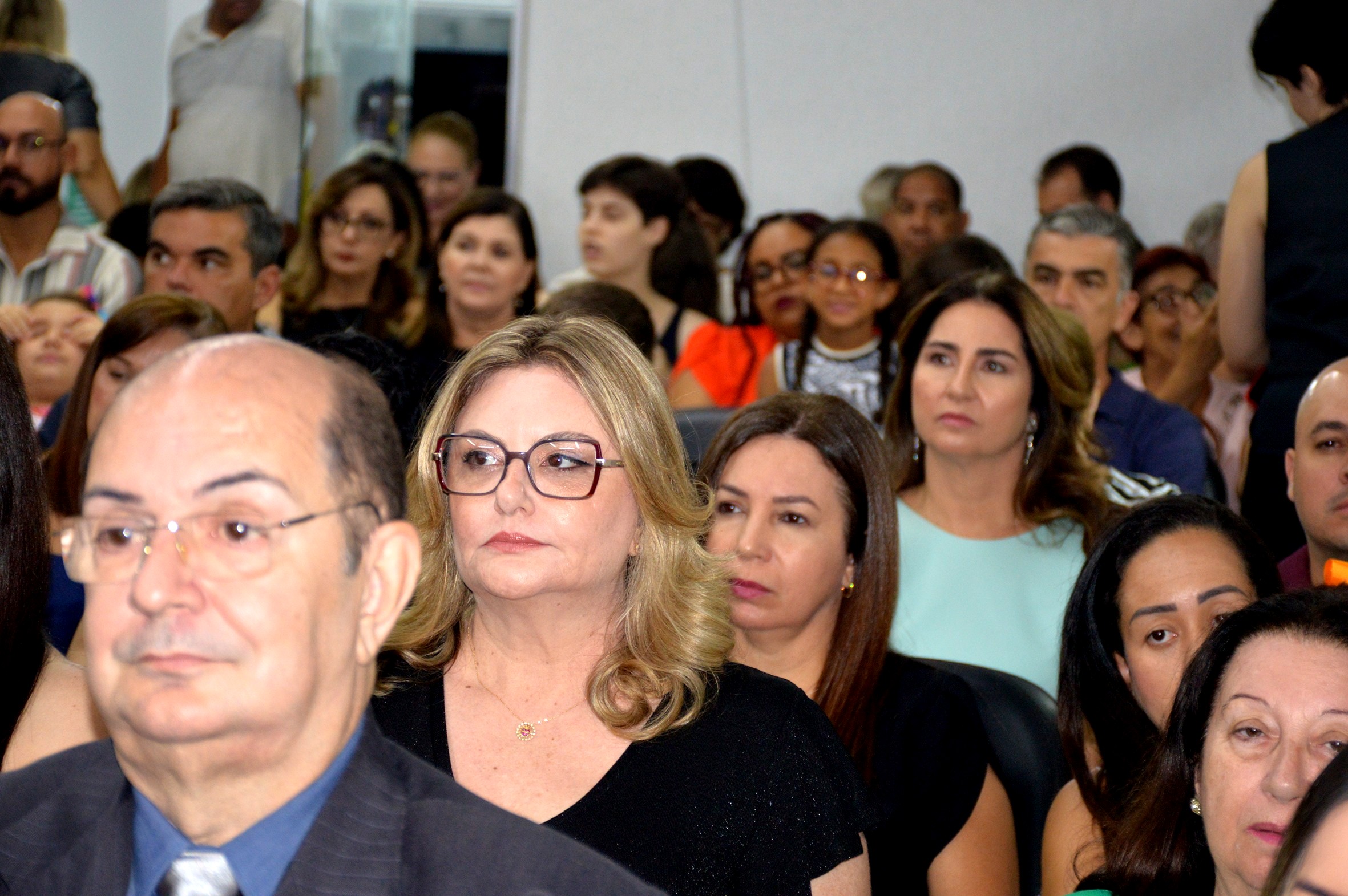 Professora de Direito Rosiane Sasso Rissi recebe título de Honra ao Mérito