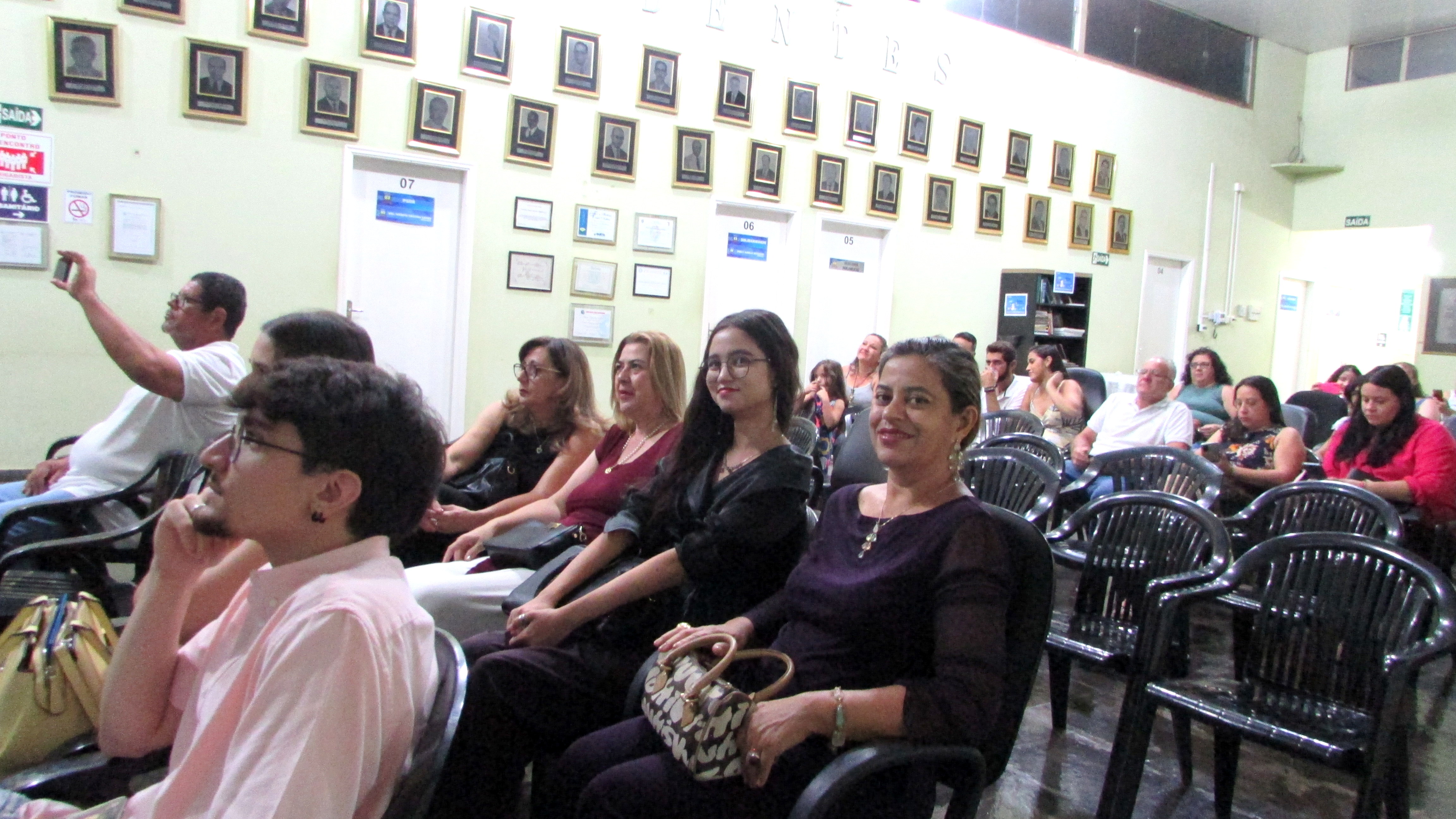 Professora de Direito Rosiane Sasso Rissi recebe título de Honra ao Mérito