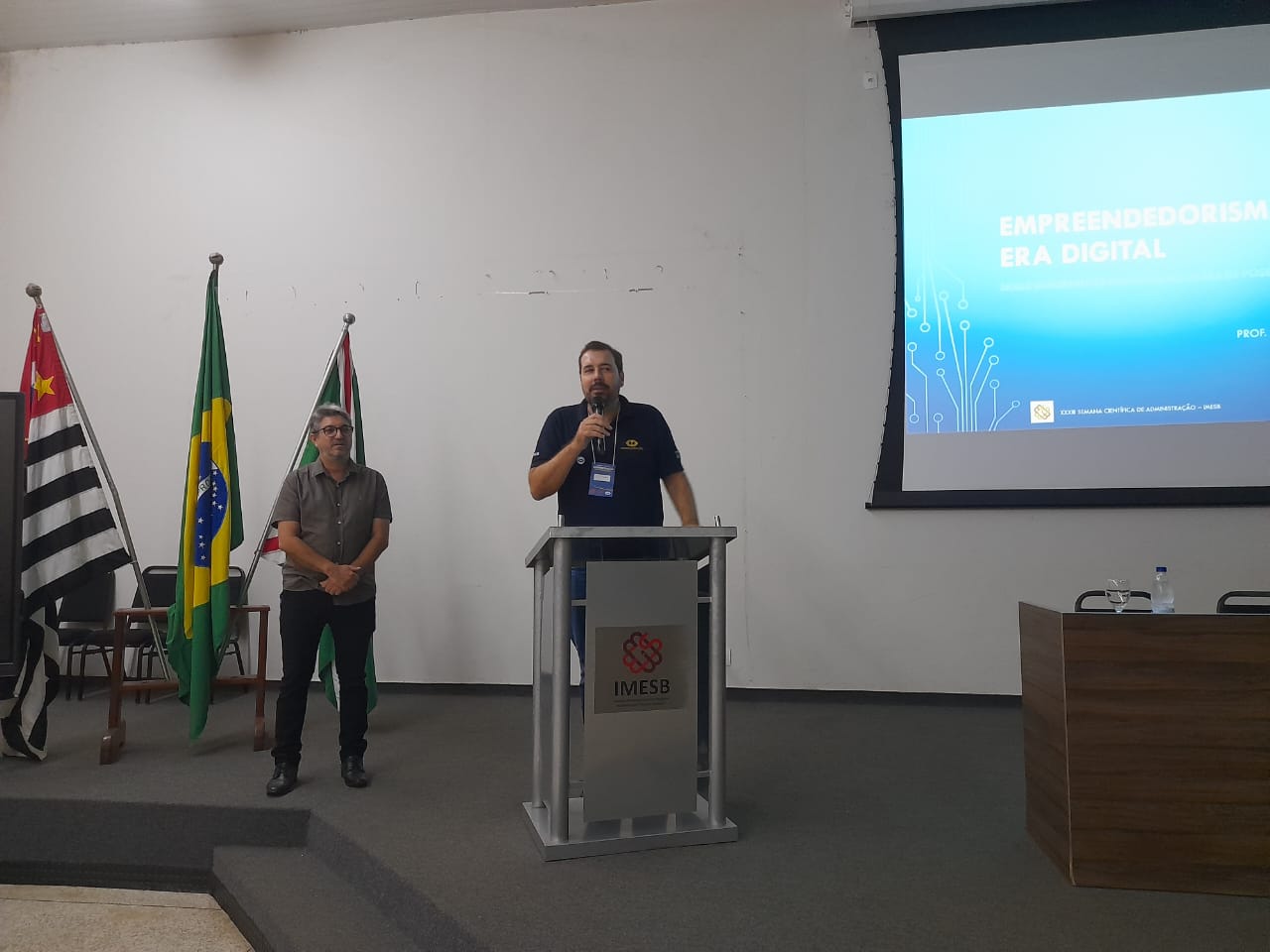 33ª Semana Científica da Administração | Prof. Me. Vitor Edson Marques Jr.